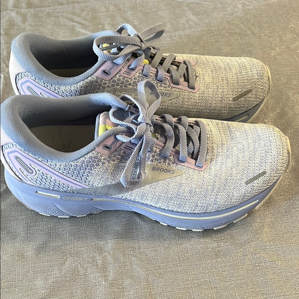 Brooks Women's Ghost Running Shoes